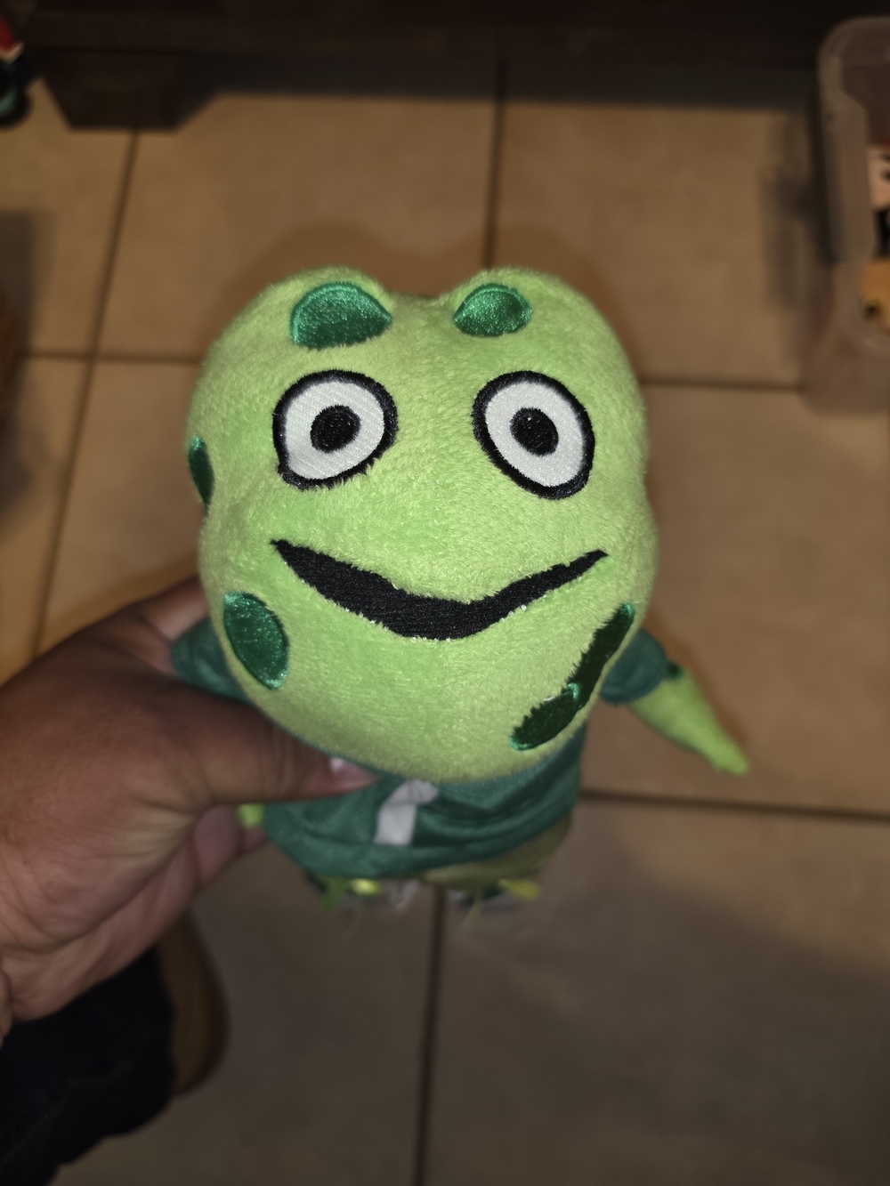 Atención Atención El Sapo Plush Doll Official Puerto Rico TV Character Stuffed